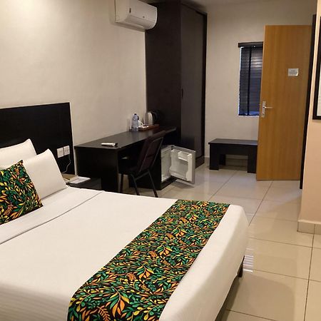 Adis Hotels Prime Ibadan Exteriör bild