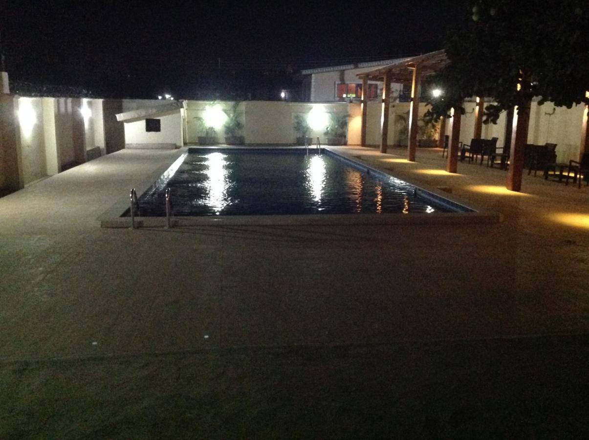 Adis Hotels Prime Ibadan Exteriör bild