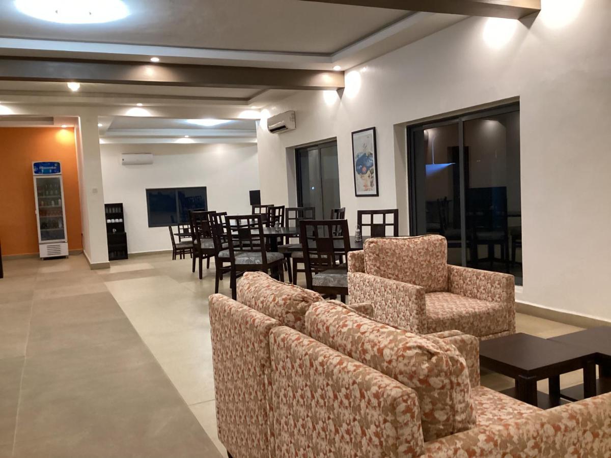 Adis Hotels Prime Ibadan Exteriör bild