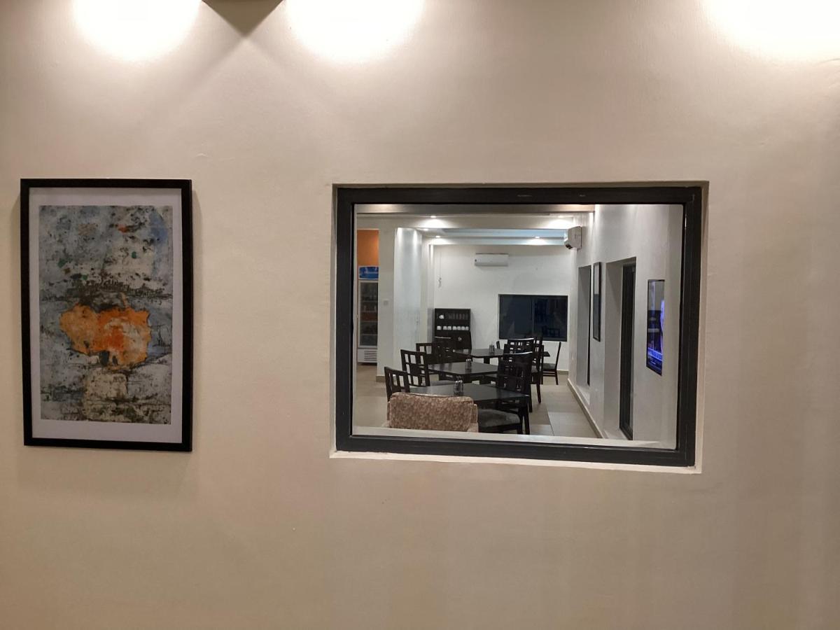 Adis Hotels Prime Ibadan Exteriör bild