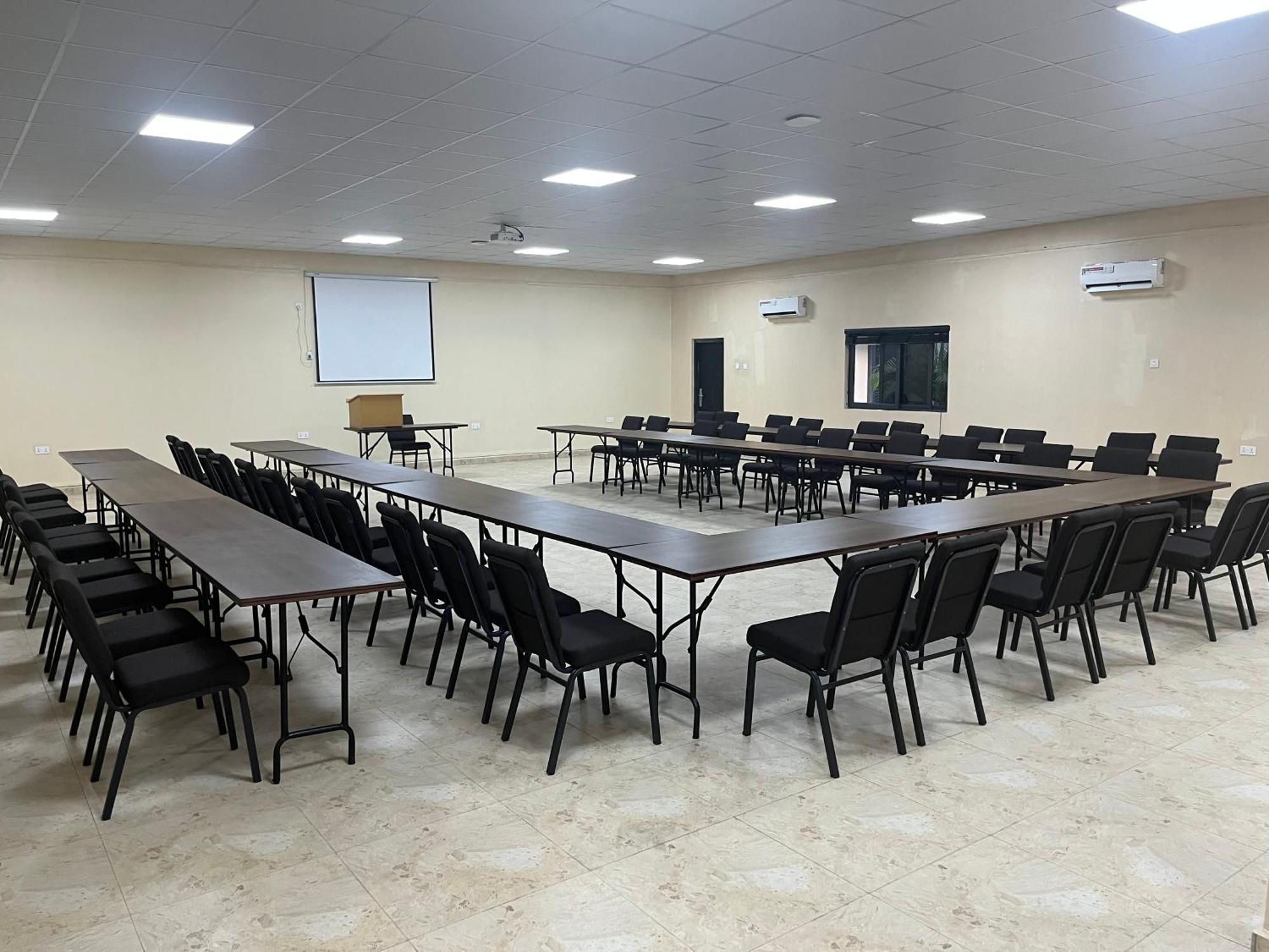 Adis Hotels Prime Ibadan Exteriör bild