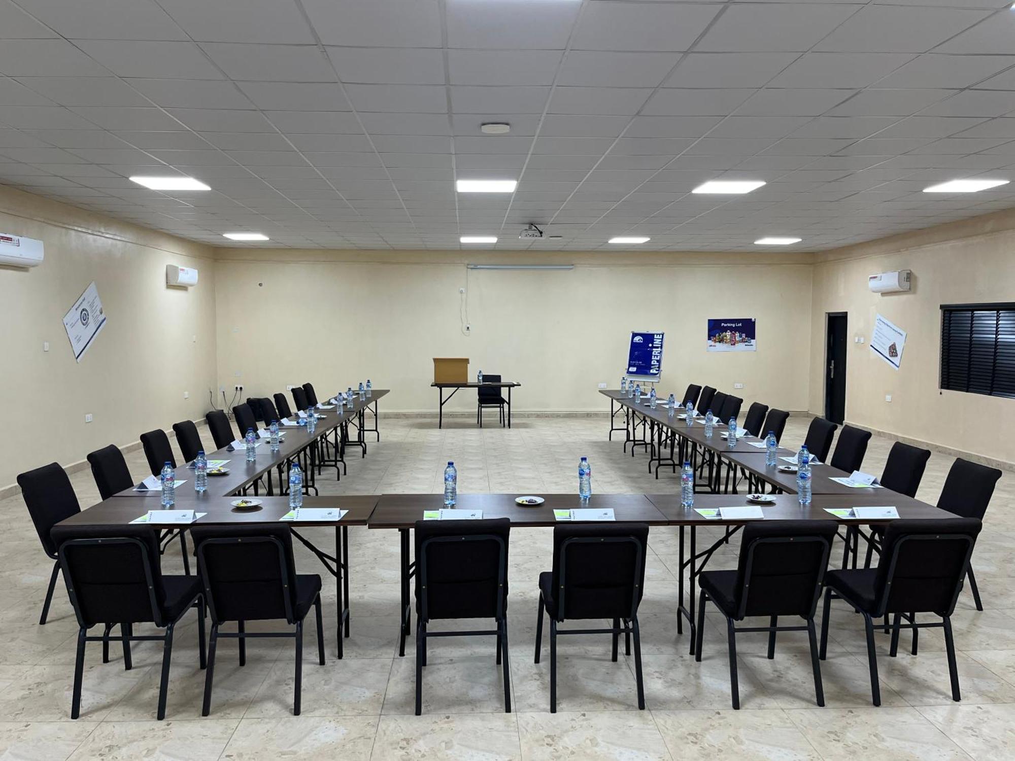 Adis Hotels Prime Ibadan Exteriör bild