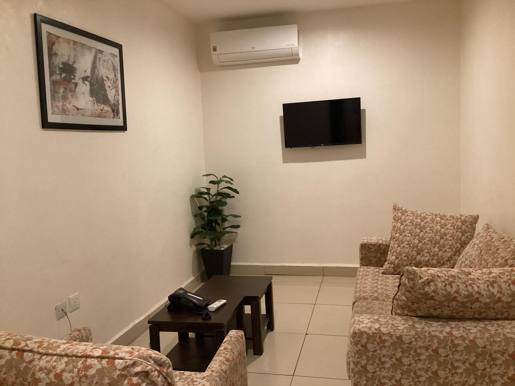 Adis Hotels Prime Ibadan Exteriör bild