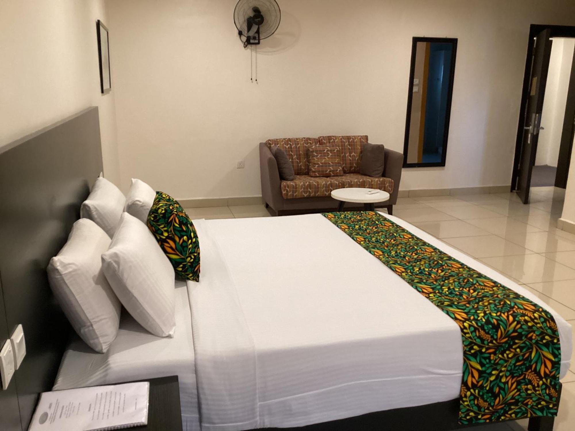 Adis Hotels Prime Ibadan Exteriör bild