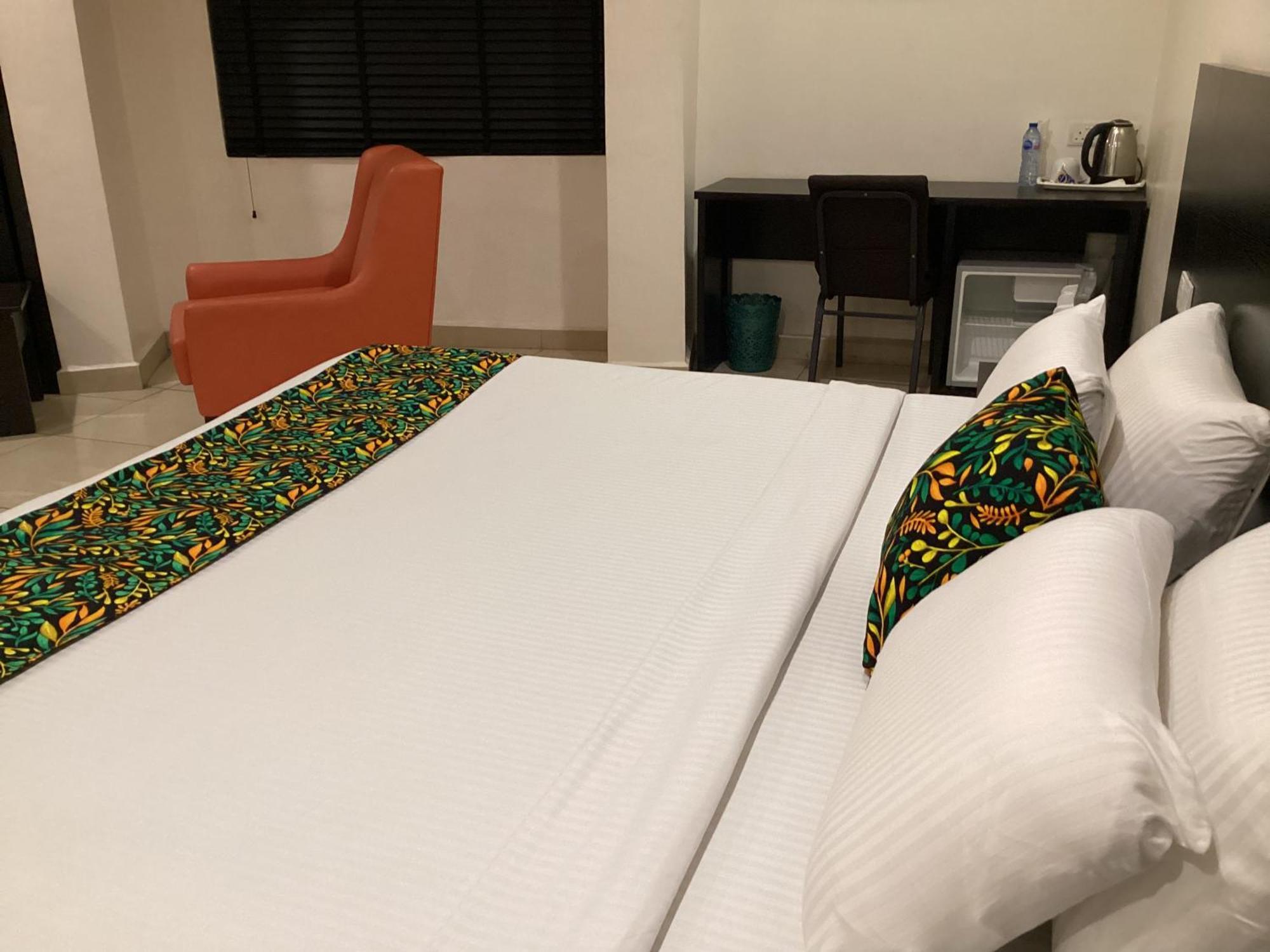 Adis Hotels Prime Ibadan Exteriör bild