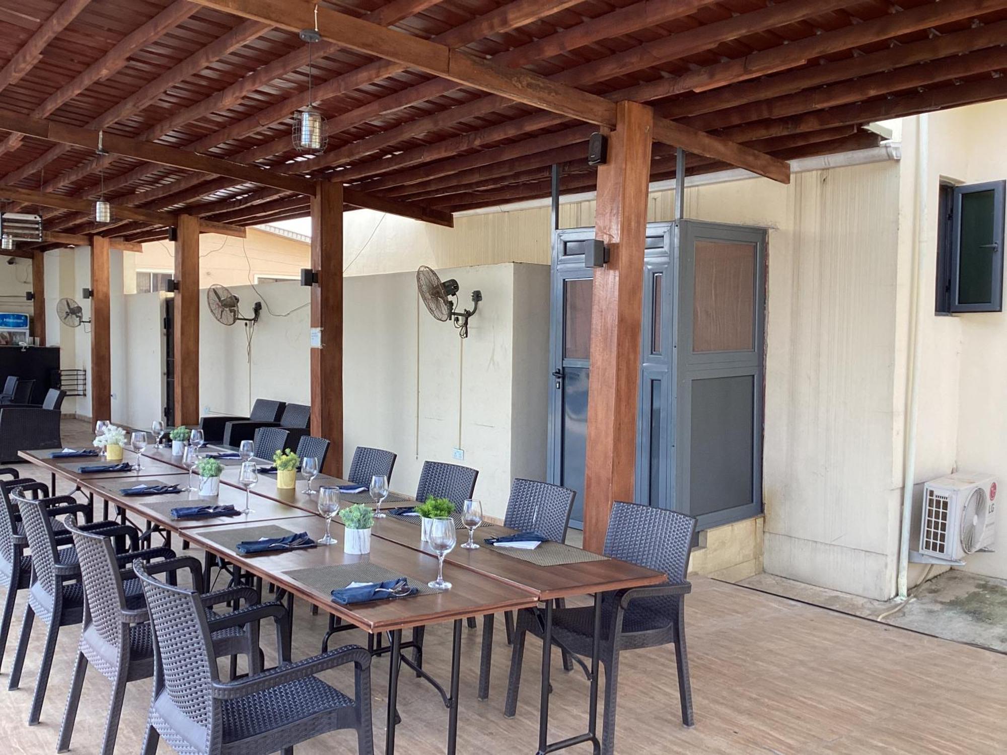 Adis Hotels Prime Ibadan Exteriör bild