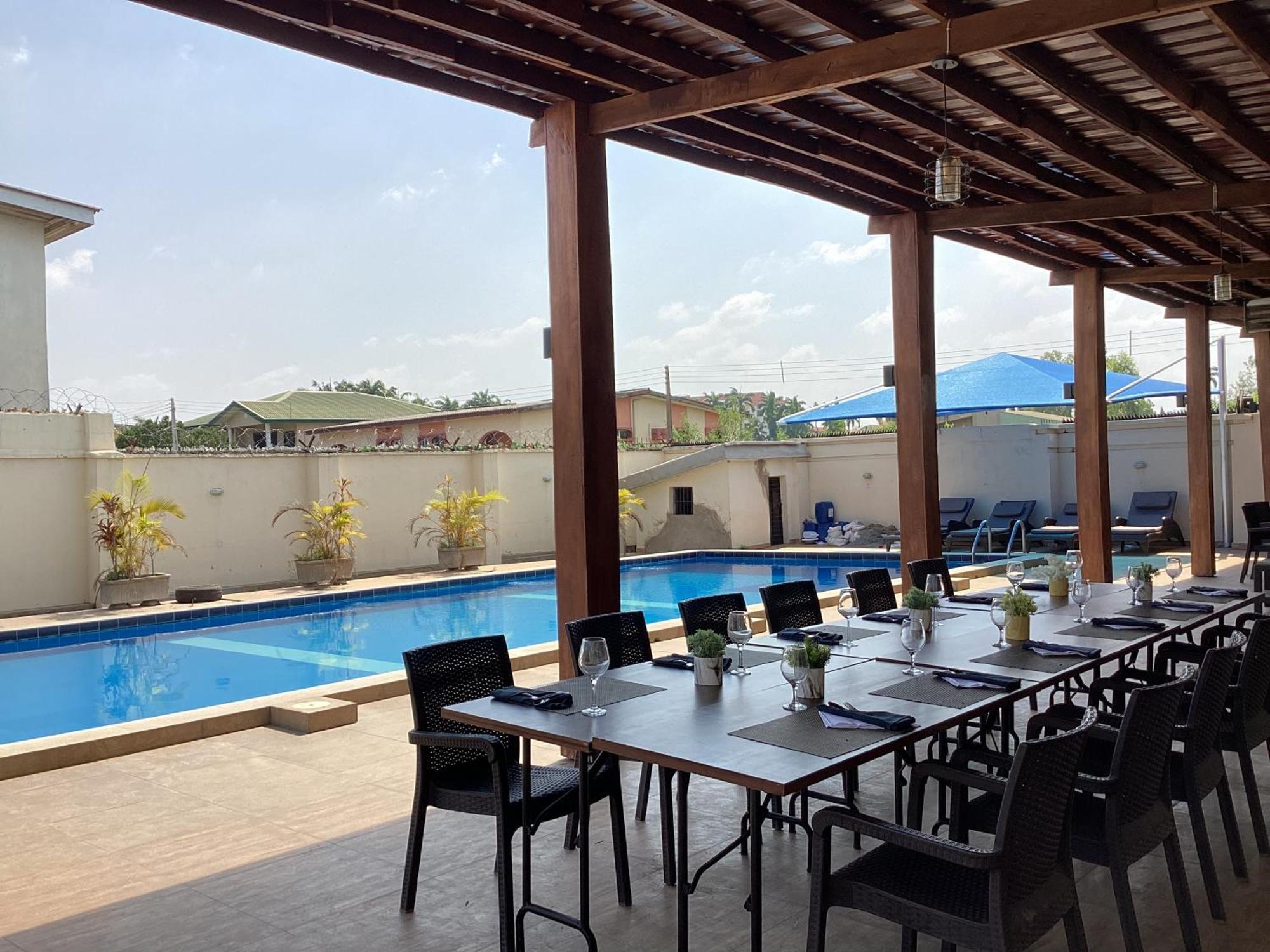 Adis Hotels Prime Ibadan Exteriör bild