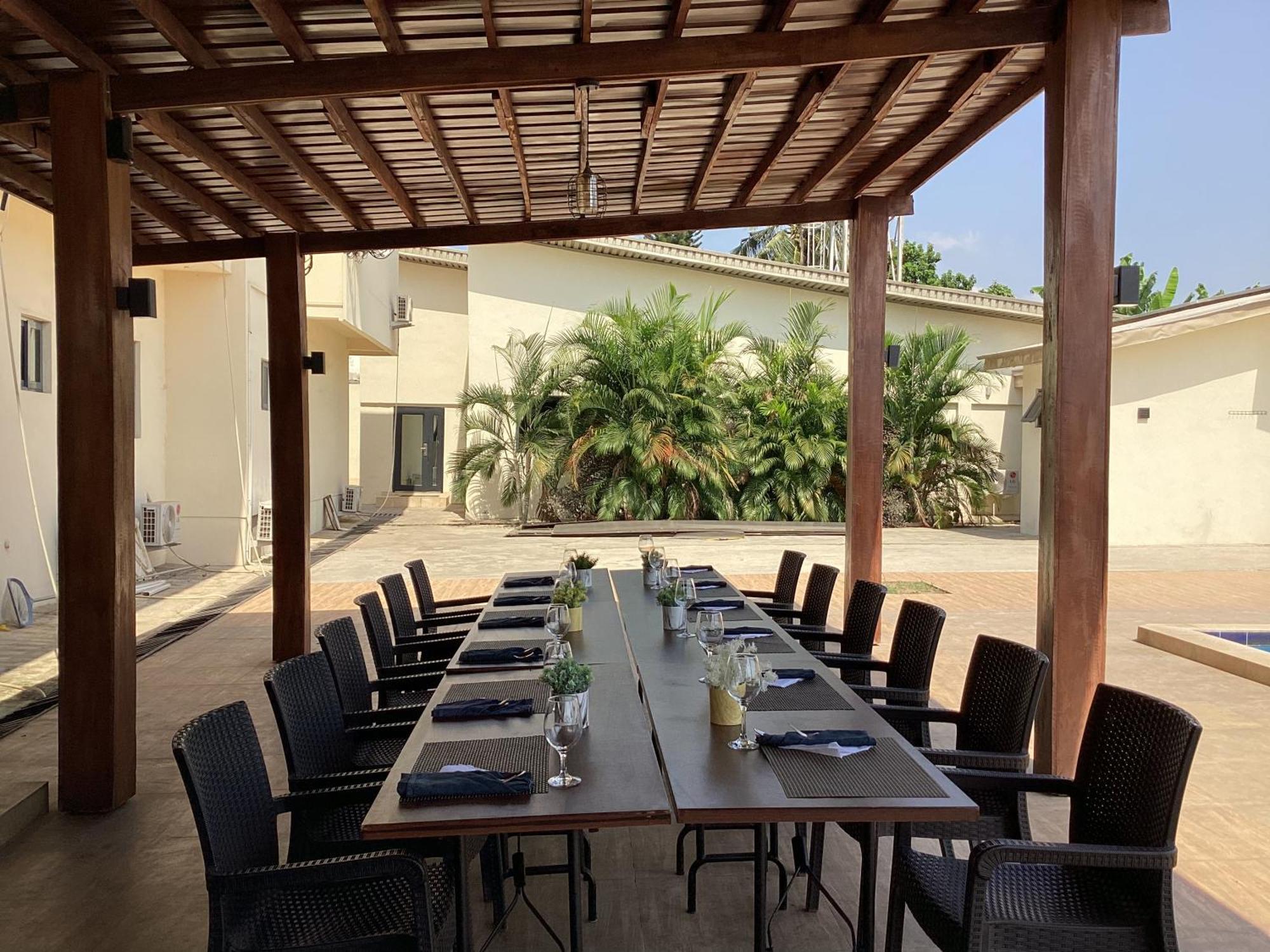 Adis Hotels Prime Ibadan Exteriör bild