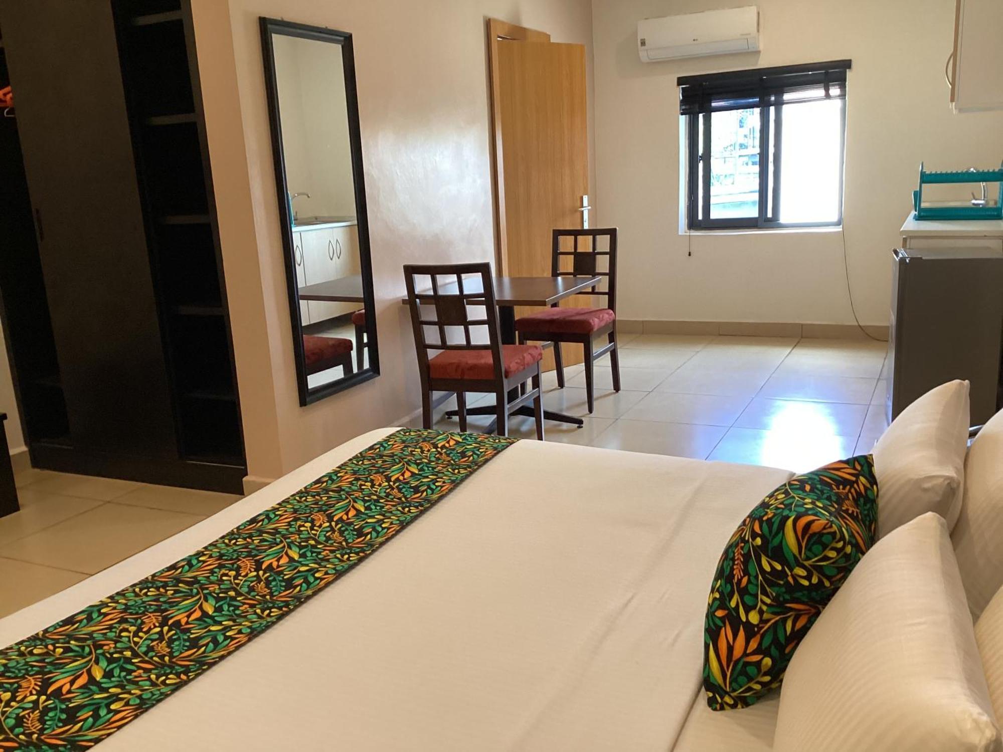 Adis Hotels Prime Ibadan Exteriör bild