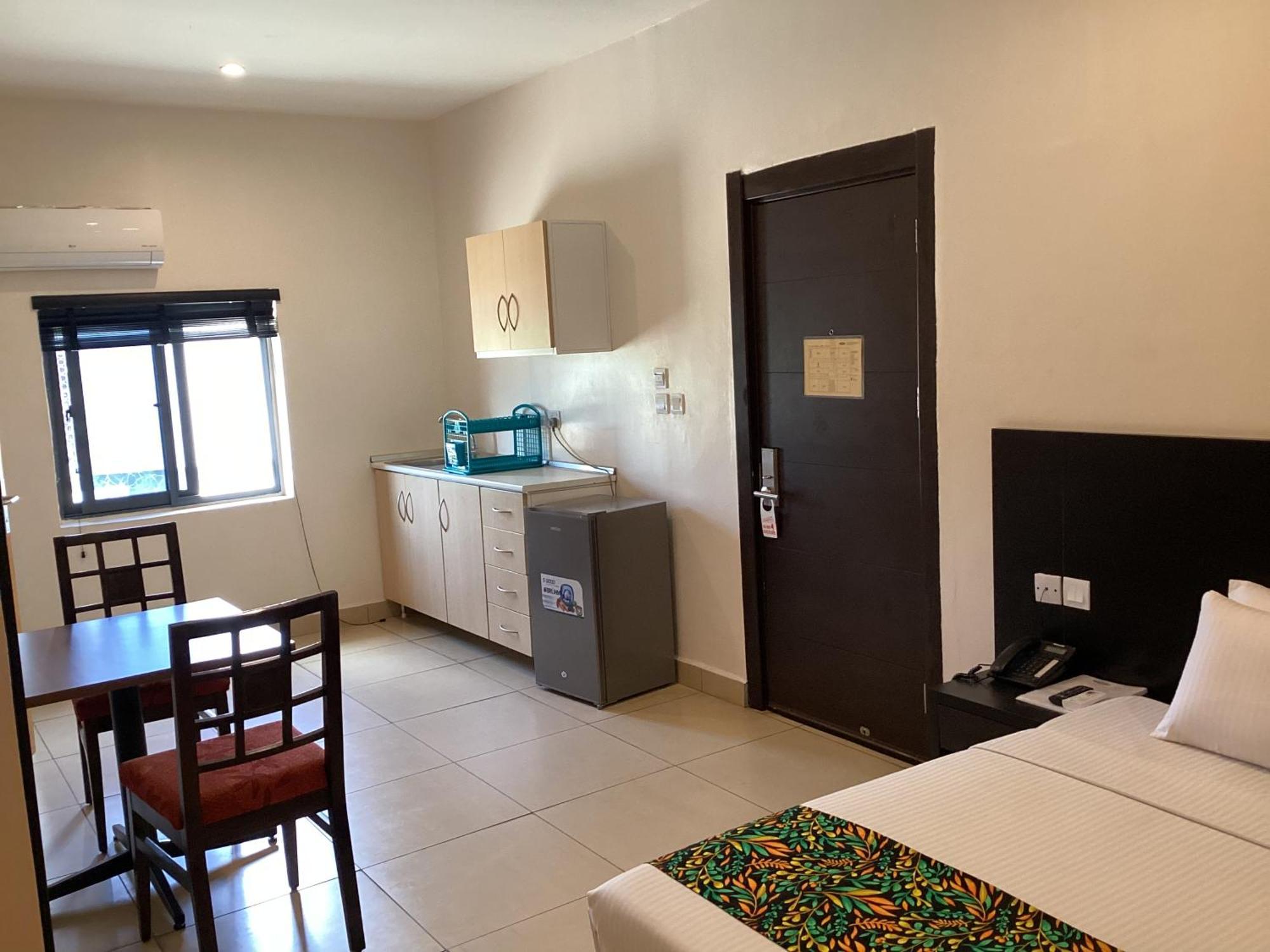 Adis Hotels Prime Ibadan Exteriör bild