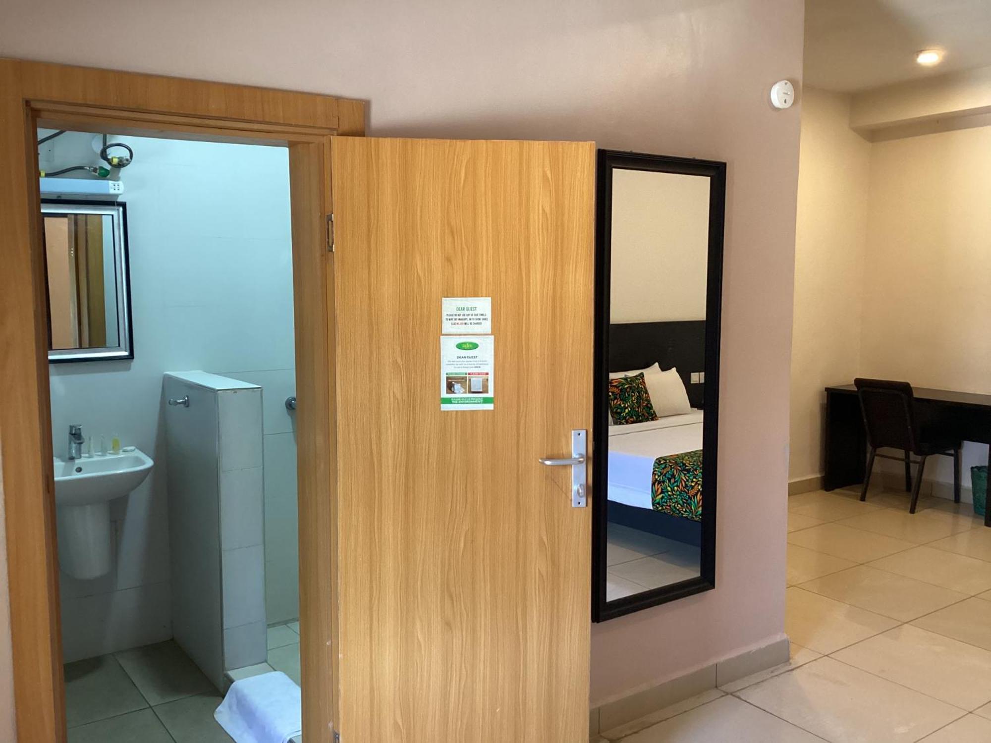 Adis Hotels Prime Ibadan Exteriör bild