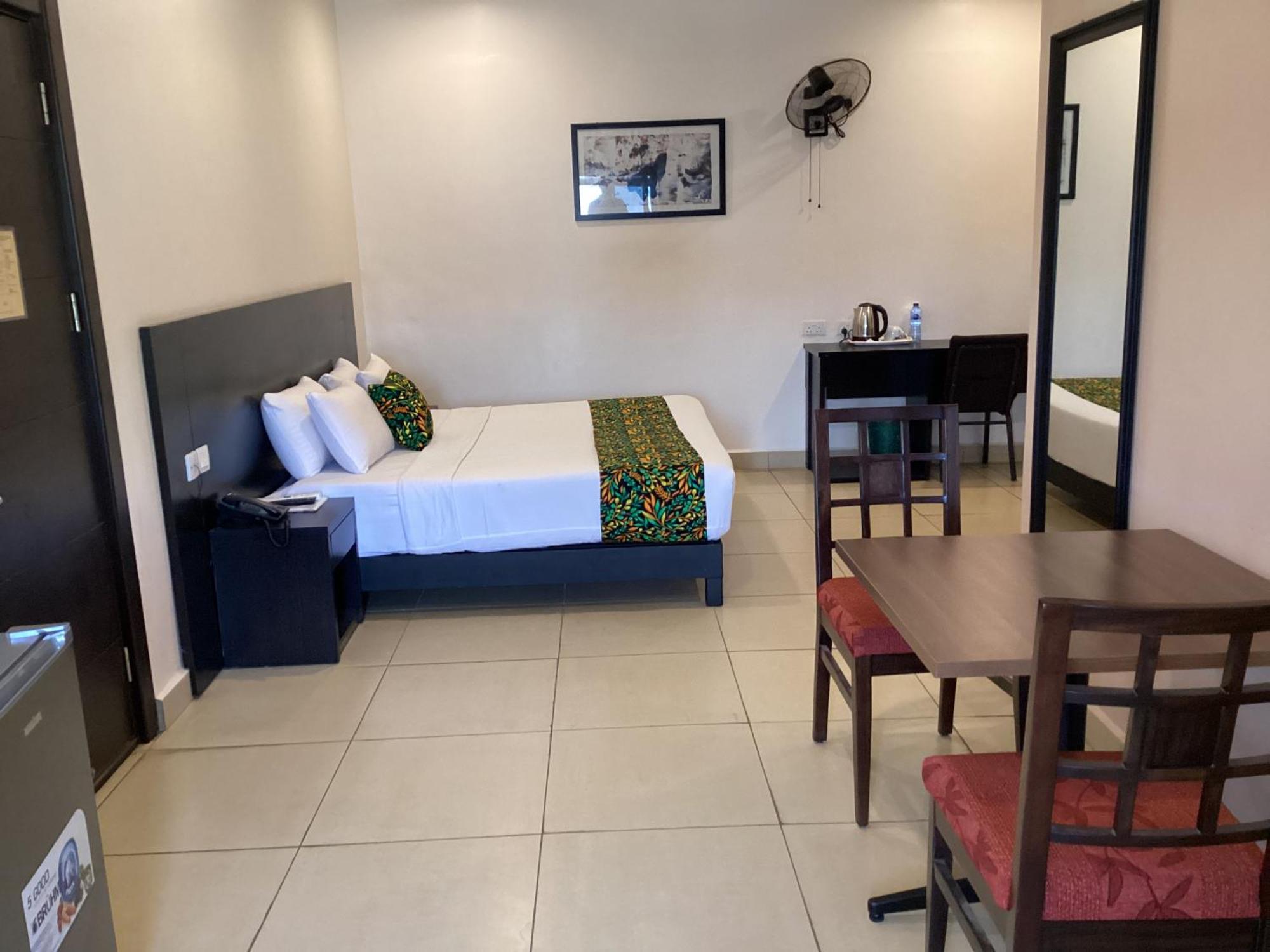 Adis Hotels Prime Ibadan Exteriör bild